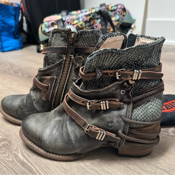 Freebird booties - Picture 4 of 5